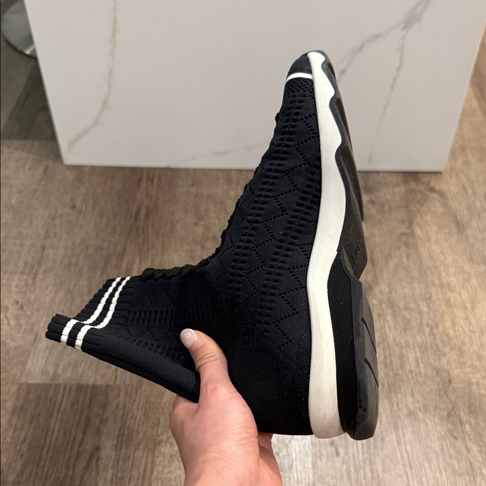 Fendi Black and White High-Top Sock Sneakers - Picture 5 of 13